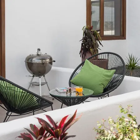 Casa Botanica - Island Location - 10 Mins Drive To Famara And La Santa Apartment *