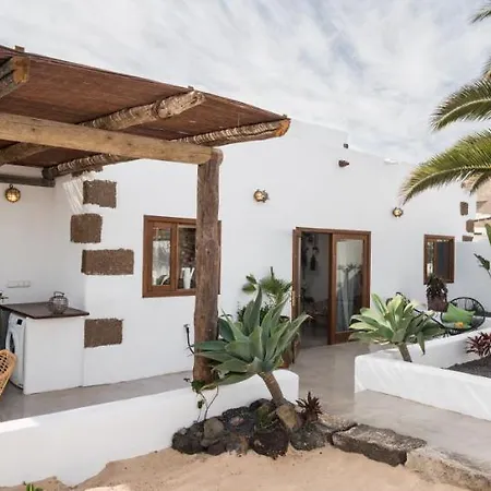 Apartamento Casa Botanica - Island Location - 10 Mins Drive To Famara And La Santa